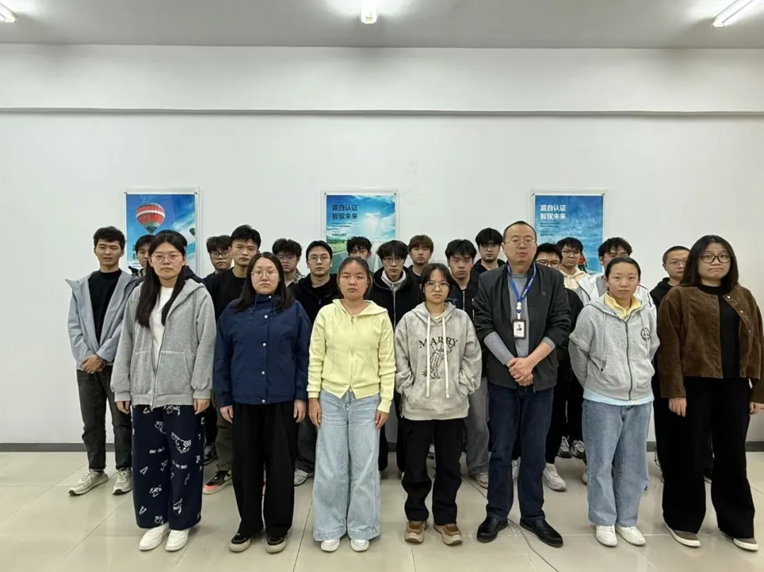 【近期結(jié)班留影】時光會定格此刻，但夢想永